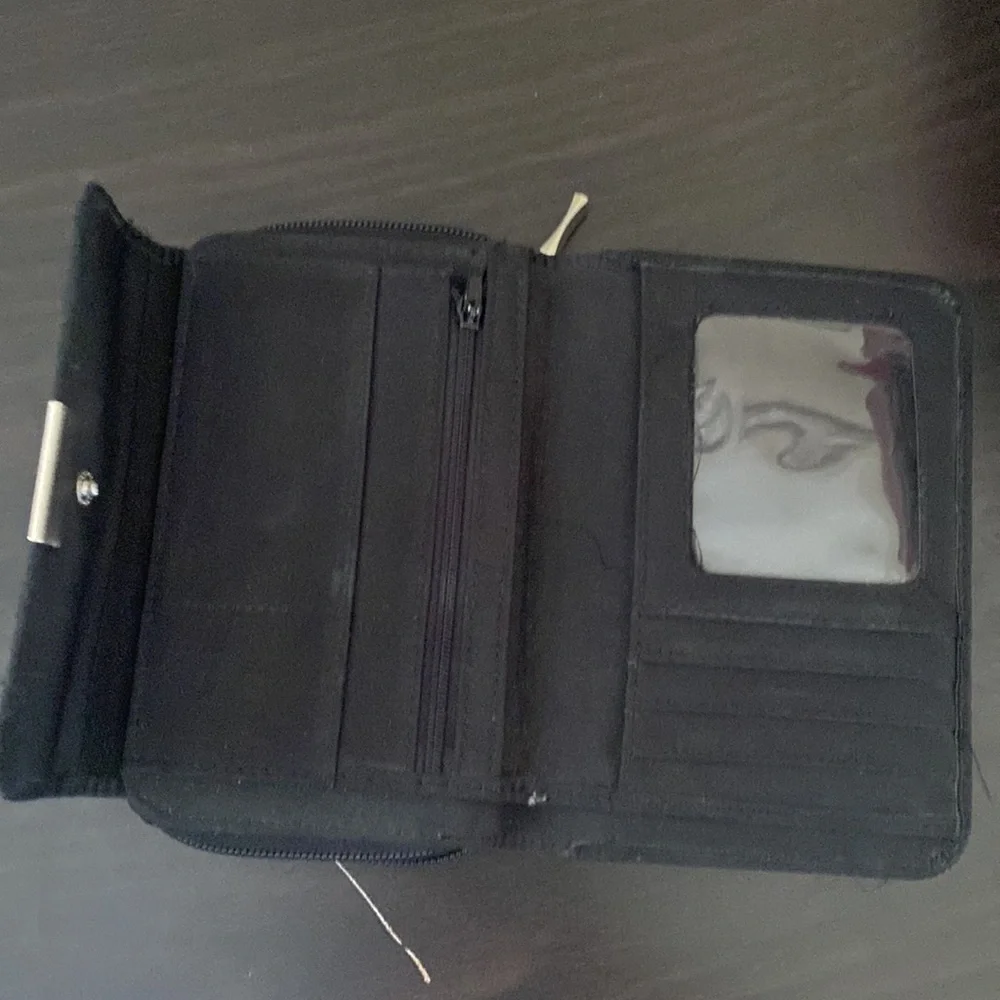 Wallet - Picture 2 of 3